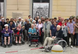 Il gruppo dei buschesi in vista al museo